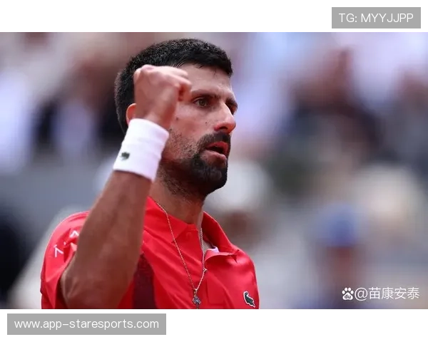 足球历史唯一大满贯球星的传奇旅程与不朽成就